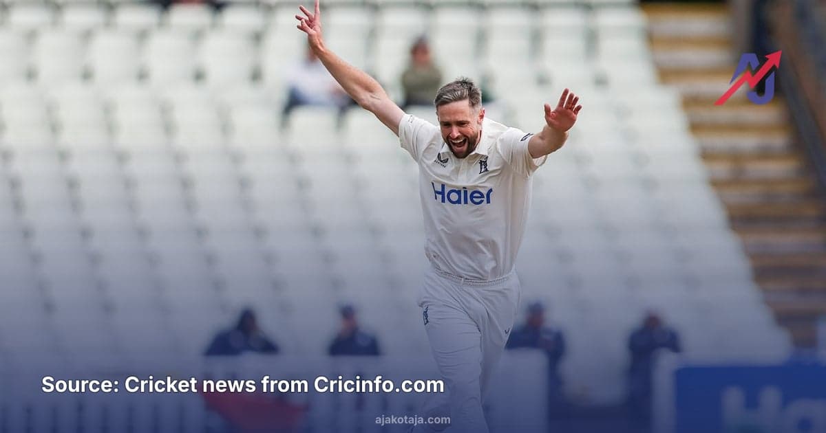 Warwickshire dominate Leicestershire as relegation status awaits appeal outcome